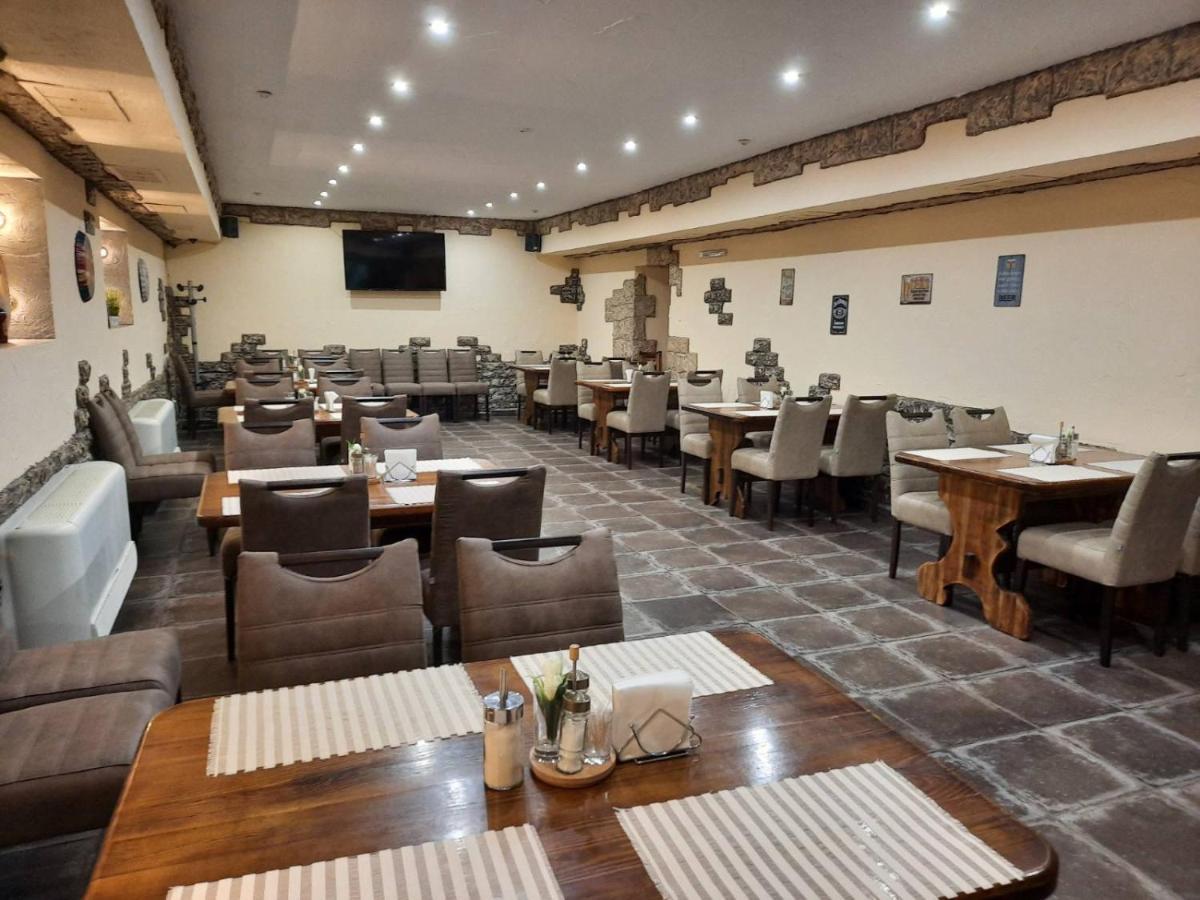 Reikartz Kropivnytskiy Hotel Kropyvnytskyi Bagian luar foto
