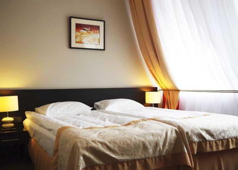 Reikartz Kropivnytskiy Hotel Kropyvnytskyi Bagian luar foto