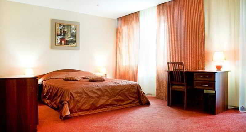 Reikartz Kropivnytskiy Hotel Kropyvnytskyi Bagian luar foto