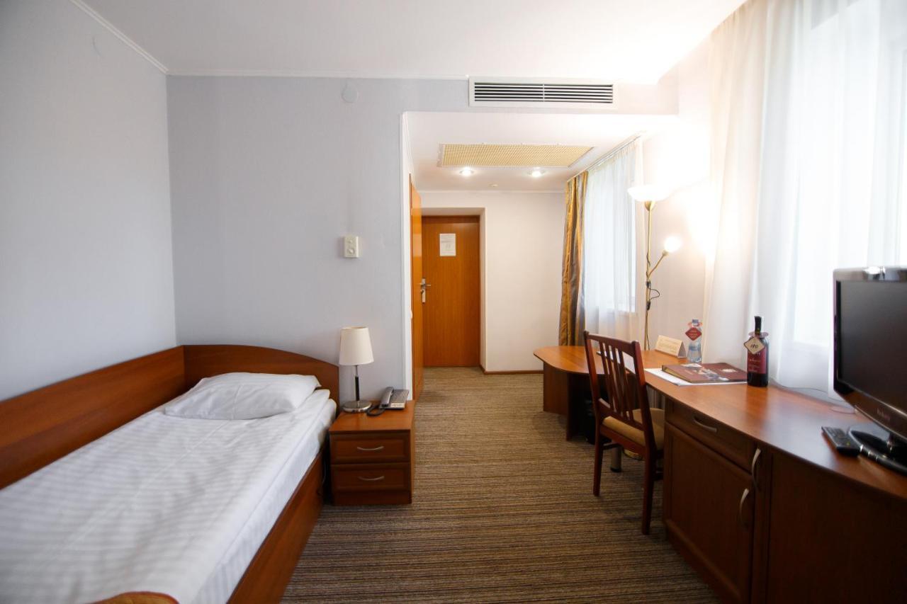 Reikartz Kropivnytskiy Hotel Kropyvnytskyi Bagian luar foto