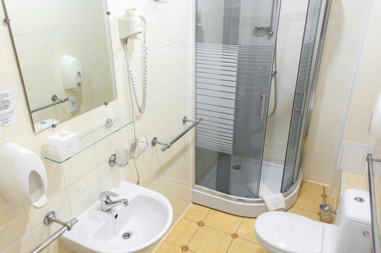 Reikartz Kropivnytskiy Hotel Kropyvnytskyi Bagian luar foto