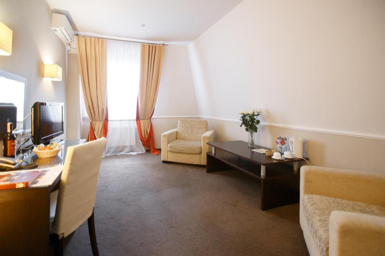 Reikartz Kropivnytskiy Hotel Kropyvnytskyi Bagian luar foto